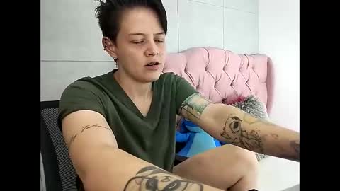 bug2025 online show from October 30, 2:24 am