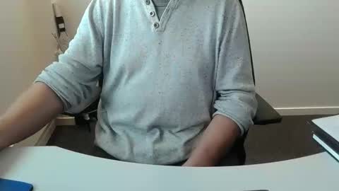 Snapshot of buggemann chatting on October 24, 7:27 am buggemann online show from October 24, 7:27 am