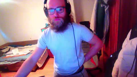 Snapshot of buhalteris chatting on February 16, 1:40 pm Lukas online show from February 16, 1:40 pm