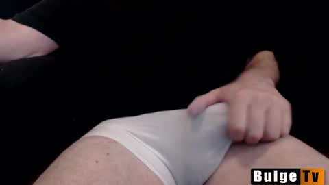 Snapshot of bulge_tv chatting on October 21, 3:29 am z...... online show from October 21, 3:29 am