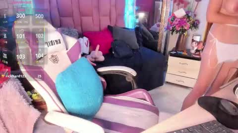 Snapshot of bulmasweetyose chatting on October 15, 9:26 pm bulmasweetyose mommy submissive control milf lovense online show from October 15, 9:26 pm