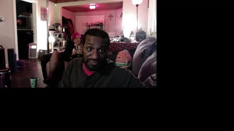 Snapshot of bungalowentertainment chatting on November 26, 10:38 am Bungalow Entertainment online show from November 26, 10:38 am