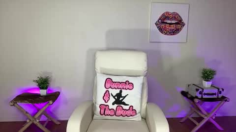 BUNNIE and THE DUDE TheLebowskis online show from October 27, 5:55 am