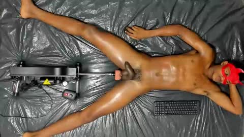 Snapshot of bunniies_ chatting on October 21, 12:44 am online show from October 21, 12:44 am