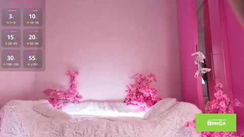 Snapshot of bunny_gaze chatting on November 20, 3:45 pm Kira online show from November 20, 3:45 pm