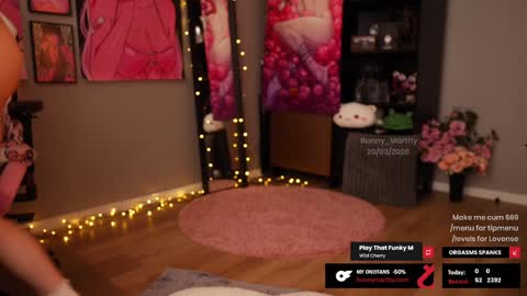 Maddie    Next stream  online show from March 25, 4:13 pm