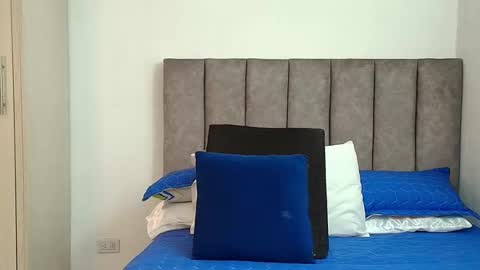 Snapshot of bunny_swtt chatting on November 6, 3:51 am Carolina online show from November 6, 3:51 am