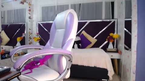 PAULINA online show from September 9, 11:10 am