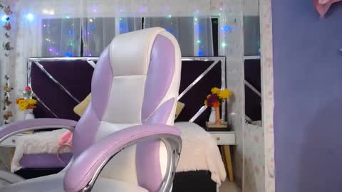 PAULINA online show from September 11, 12:05 pm