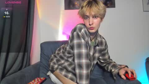 Snapshot of bunnyblush67 chatting on March 14, 12:39 am BunnyBlush online show from March 14, 12:39 am