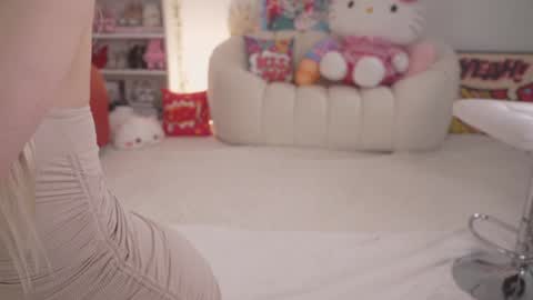 Stella online show from January 4, 10:34 pm