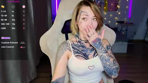 Snapshot of bunnykelly chatting on October 23, 6:39 pm bunnykelly online show from October 23, 6:39 pm