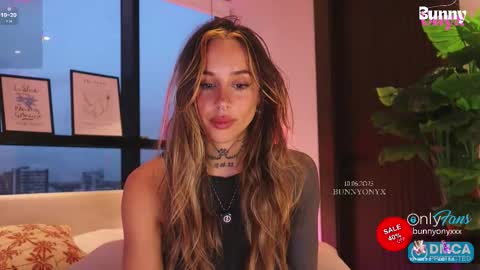 Stephanie   Next stream TUESDAY   6pm  PDT online show from October 6, 10:18 pm