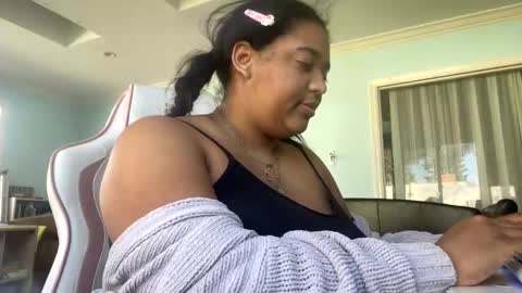 Snapshot of bunnyslittlecum chatting on February 25, 10:29 pm Bunnygirl Onyx online show from February 25, 10:29 pm