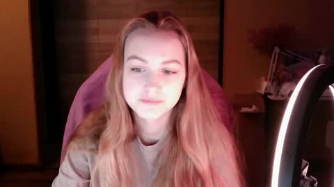 bunnysunshine__ online show from October 7, 12:02 pm