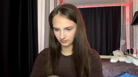 Snapshot of bunnytrussel chatting on May 5, 10:34 am Bella online show from May 5, 10:34 am