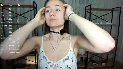 Lizy online show from June 18, 7:18 pm