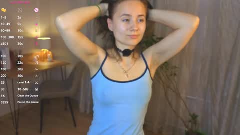 Lizy online show from July 28, 7:39 pm