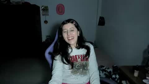 Snapshot of bunnyy09 chatting on July 24, 3:37 am Jess online show from July 24, 3:37 am