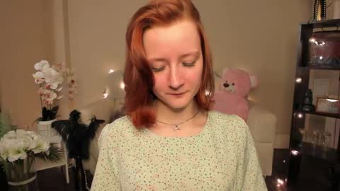 Snapshot of bunnyy_4u chatting on May 16, 3:33 pm Lilith online show from May 16, 3:33 pm