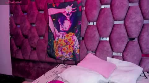 burbuja pink  online show from May 26, 3:35 am