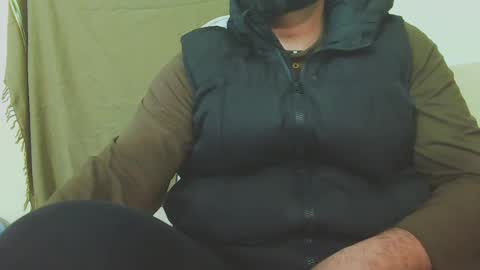 Hairy Arabian online show from December 12, 3:59 pm