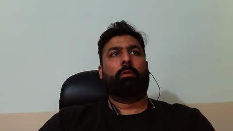 Hairy Arabian online show from February 5, 6:26 pm