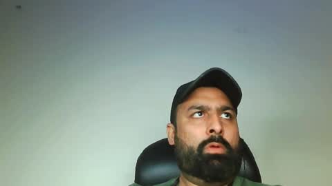 Hairy Arabian online show from February 8, 4:57 am