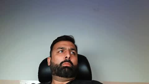 Hairy Arabian online show from February 19, 7:05 pm