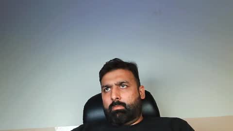 Hairy Arabian online show from February 20, 2:35 pm