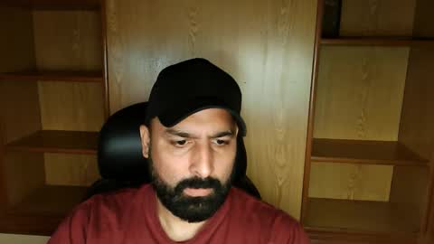 Hairy Arabian online show from September 18, 4:58 am