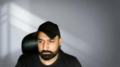 Hairy Arabian online show from September 19, 4:14 am