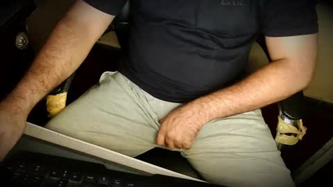 Hairy Arabian online show from October 31, 3:40 am