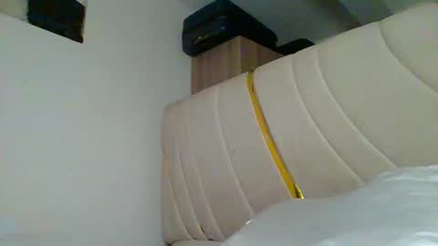 Snapshot of burningdesire_ chatting on January 7, 12:13 am desire online show from January 7, 12:13 am