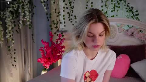 Jessica online show from October 20, 2:06 pm