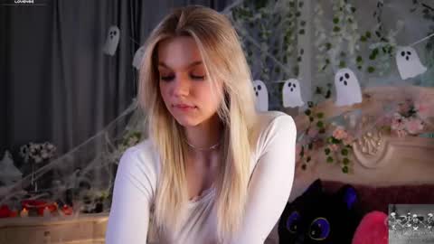 Jessica online show from October 26, 1:50 pm