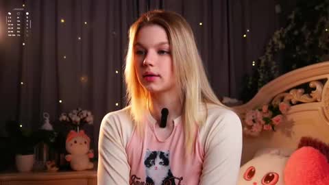 Jessica online show from March 8, 4:11 pm