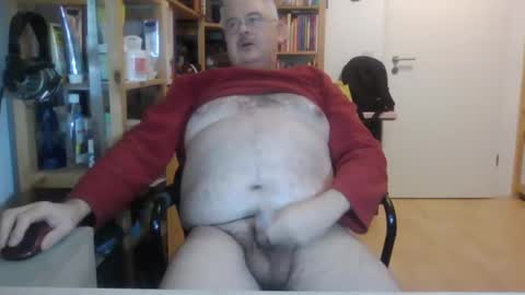 busi online show from December 14, 4:09 pm