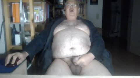 Snapshot of busibaer666 chatting on November 17, 1:44 am busi online show from November 17, 1:44 am