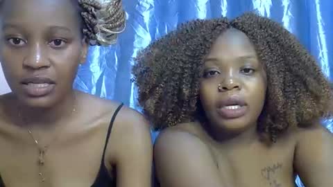 Snapshot of busty_garlie chatting on February 26, 7:24 pm Jojo online show from February 26, 7:24 pm