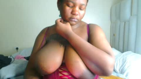 busty_mellons69 online show from June 15, 7:38 pm