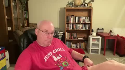 bustyballs100 online show from February 1, 4:00 am