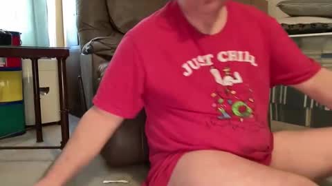 bustyballs100 online show from February 1, 4:05 pm