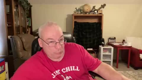 bustyballs100 online show from February 5, 2:22 pm