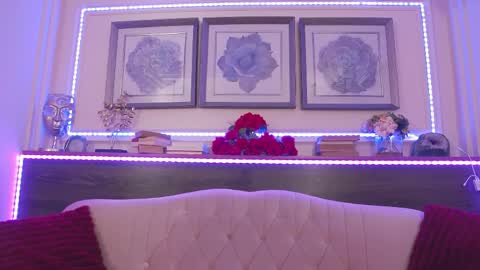 Snapshot of bustyeva_ chatting on May 20, 3:24 am online between 6AM and 2PM EET almost everyday. online show from May 20, 3:24 am