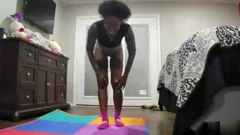 Goddess online show from December 1, 4:50 am