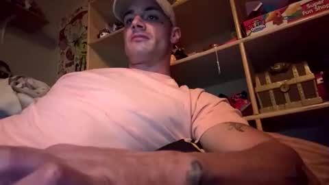 Snapshot of butt_cheek_billy chatting on November 14, 2:43 am butt_cheek_billy online show from November 14, 2:43 am