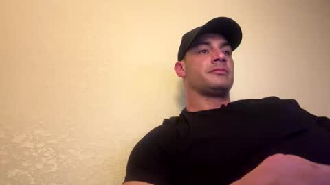 Snapshot of butt_cheek_billy chatting on March 30, 1:06 am butt_cheek_billy online show from March 30, 1:06 am