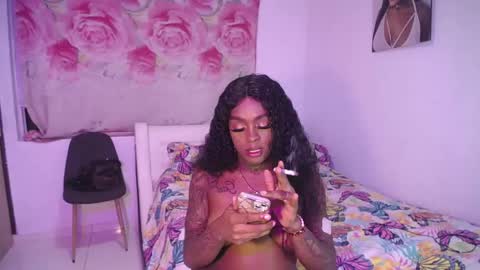 butterfly_rouse online show from December 4, 11:57 pm