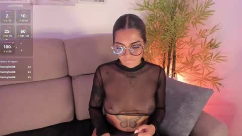 Snapshot of butterflyy1 chatting on December 4, 12:08 am butterflyy1 online show from December 4, 12:08 am